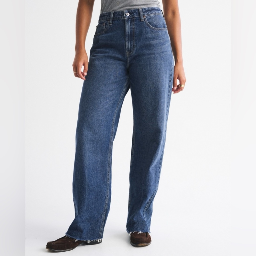 Abercrombie Curve Love Loose high rise jeans! - Picture 3 of 10
